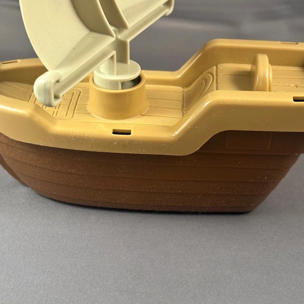 Kidoozie‎ Rockin Pirate Ship Boat Crows Nest Jolly Roger Sail with sailor figure
